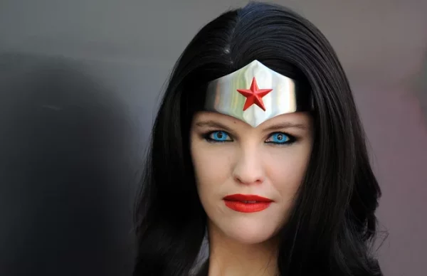 The Makeup Tutorial That Will Turn You Into Wonder Woman